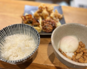 桜井亜美　ラウンジ暁(あかつき)[スナック・ラウンジ/松山市二番町]さんのブログページへはこちらから