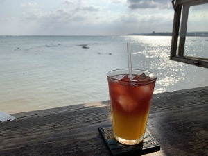 さき|浜辺の茶屋