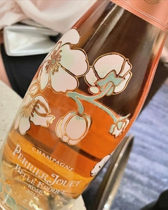 みらい|3日連続来てくださったお客様にベルエポックロゼいただきました🥂
