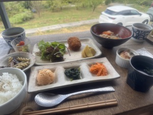 りさ　club eye[キャバクラ/松山市三番町]さんのブログページへはこちらから